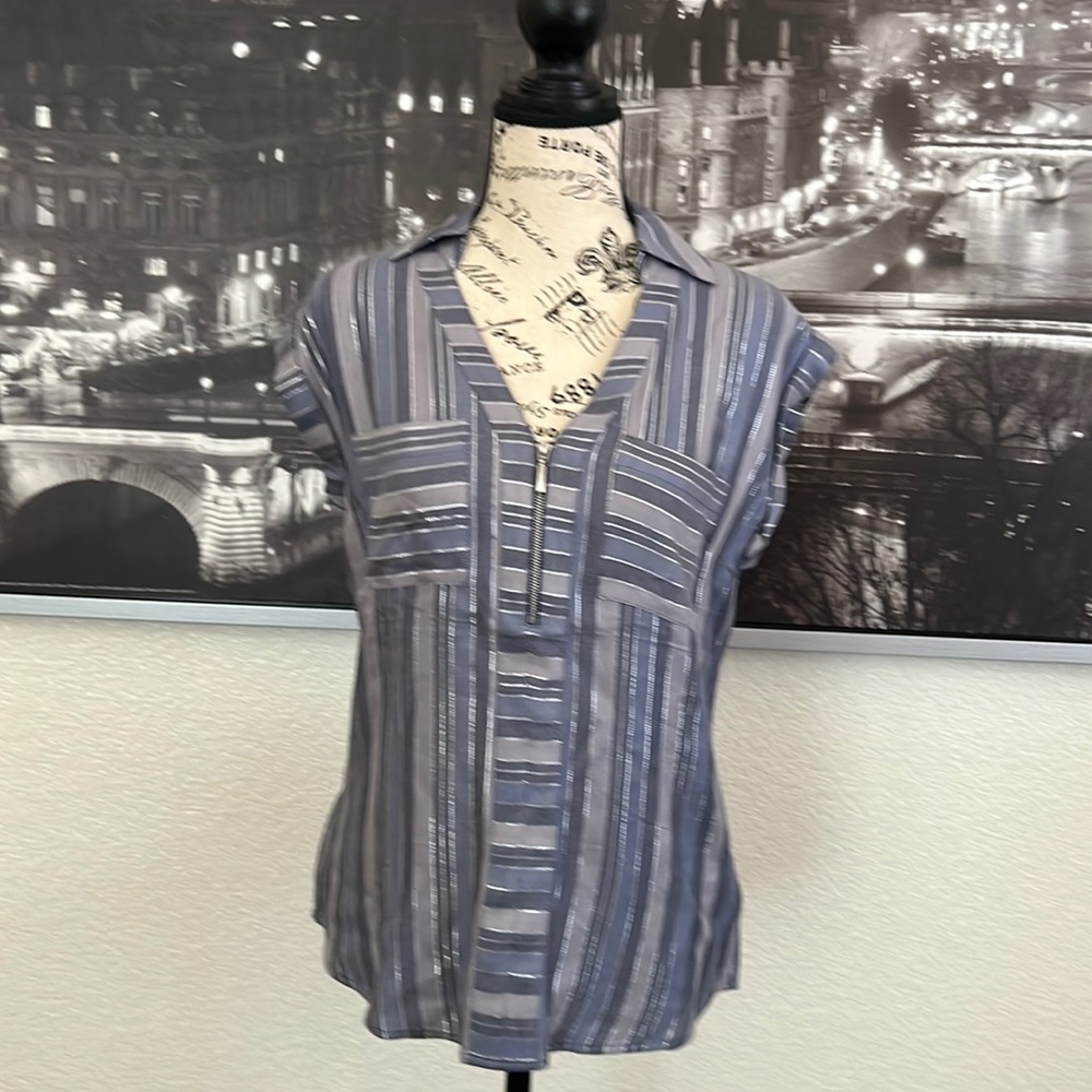 Express Women’s XS Shirt NWOT